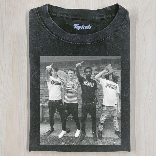 STRANGER THINGS T-SHIRT